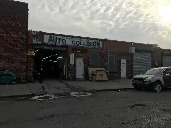 Blue Star Brothers Auto Body Shop | Greenpoint