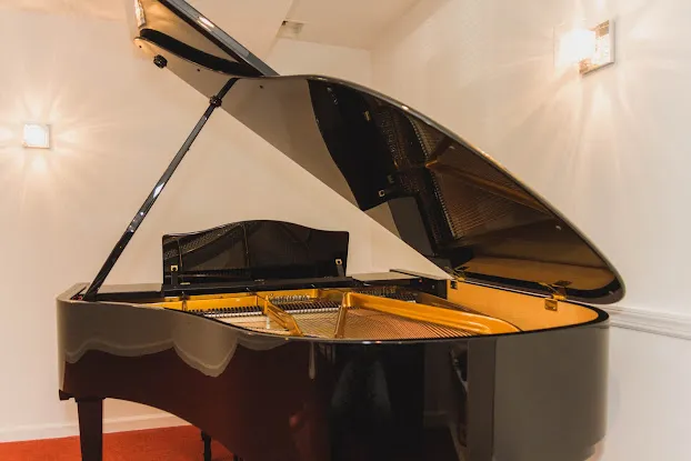 Blüthner School of Music