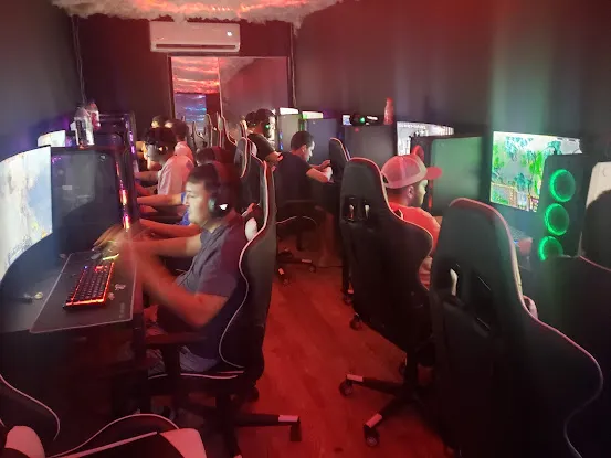 BLVCK Gaming Lounge