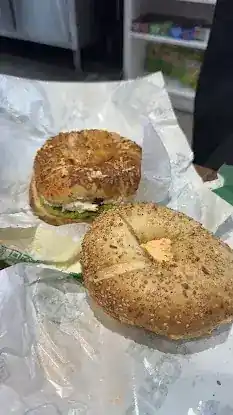 Broad Nosh Bagels Deli & Catering 42nd Street
