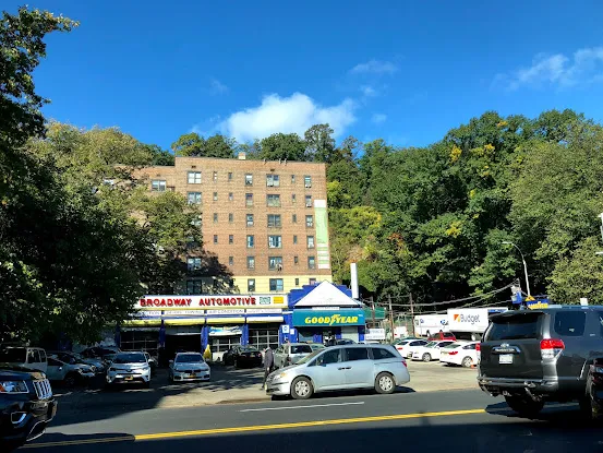 Broadway Automotive