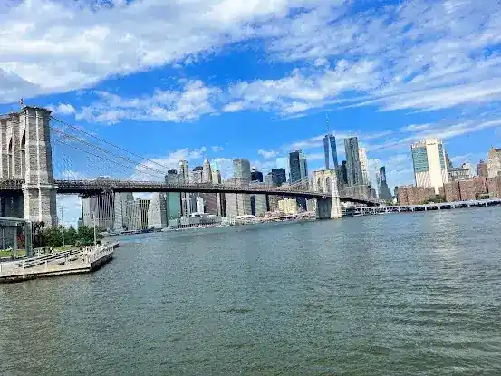 Brooklyn Bridge Pedestrian Walkway