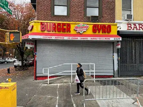 Burger & Gyro
