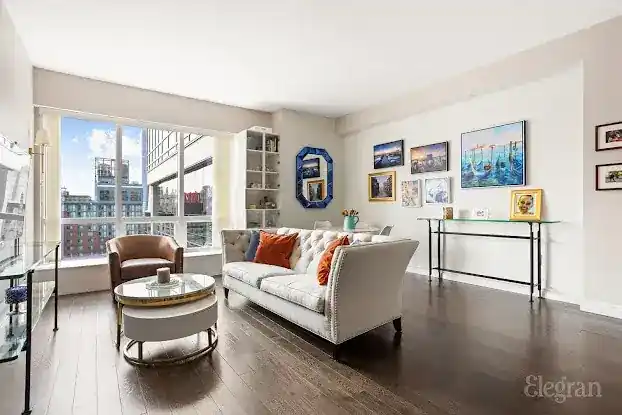 Carolyn Fox Real Estate- Elegran I Forbes Global Properties
