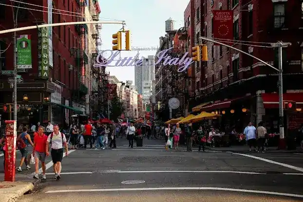 Cartel Little Italy