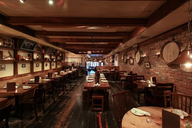 Cask Bar & Kitchen