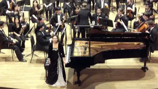 Cassandra's Piano Studio