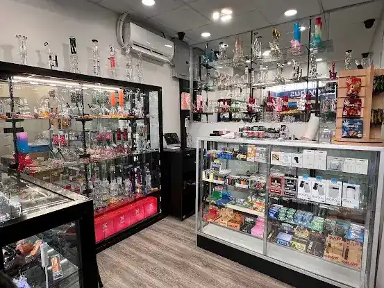 Cat's Eye Body Piercing & Jewelry