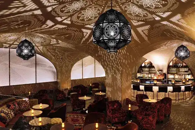 Célon Bar & Lounge