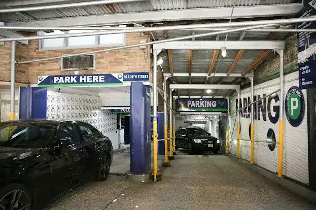 Centerpark East 38th Street Parking Garage