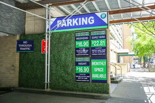 Centerpark East 46th Street Parking Garage