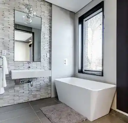 Central Park Bathtub Refinishing & Tile Reglazing