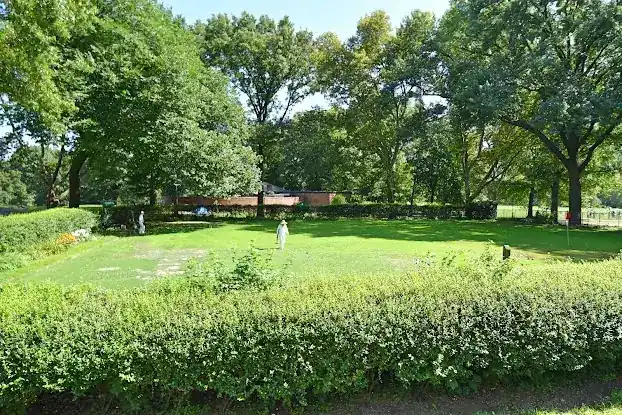 Central Park Lawn Sports Center