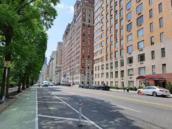 Central Park West/W 72 St