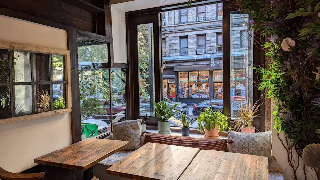 Chaotic Good Cafe