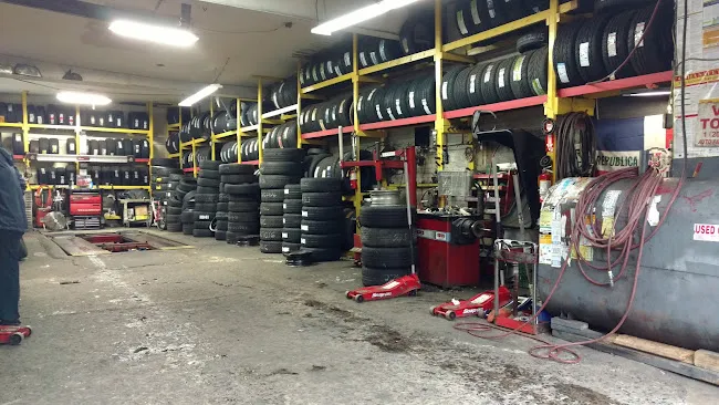 Chico Tire