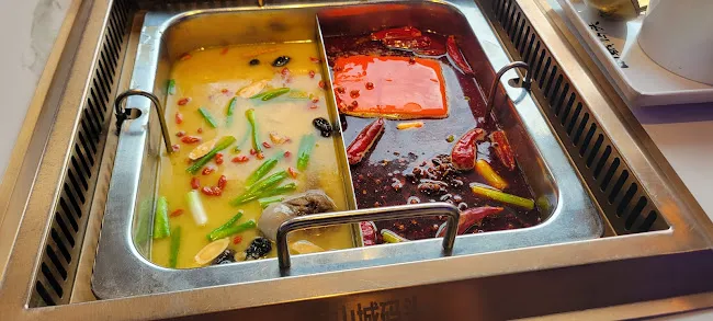 Chong Qing Wharf Hot Pot 山城码头火锅