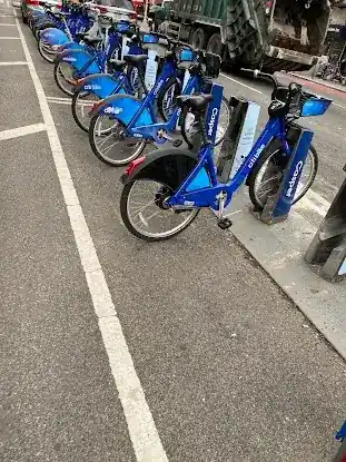 Citi Bike: 2 Ave & E 72 St