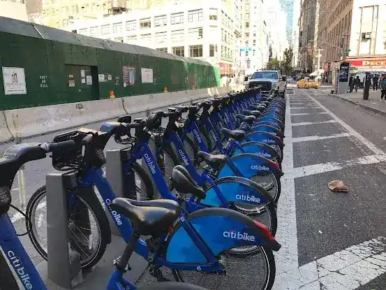 Citi Bike: Broadway & W 29 St