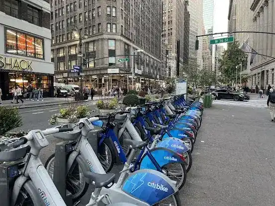 Citi Bike: Broadway & W 36 St