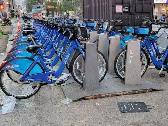 Citi Bike: Broadway & W 41 St