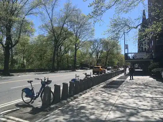 Citi Bike: Central Park W & W 97 St