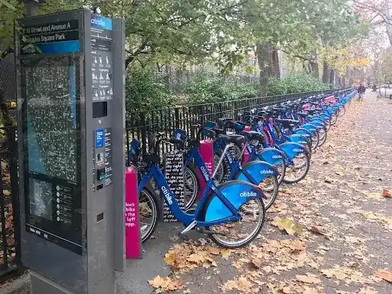 Citi Bike: E 10 St & Ave A