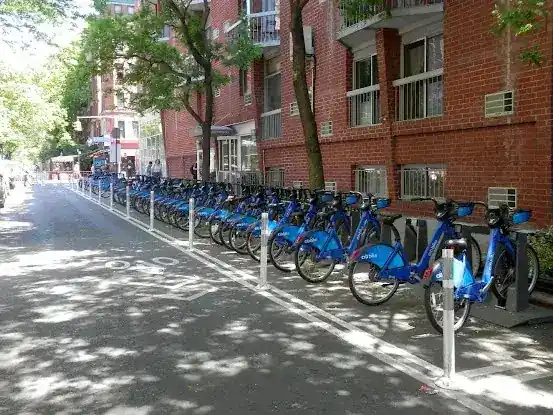 Citi Bike: Thompson St & Bleecker St