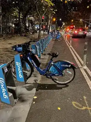 Citi Bike: W 107 St & Columbus Ave