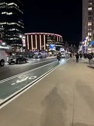 Citi Bike: W 35 St & 8 Ave