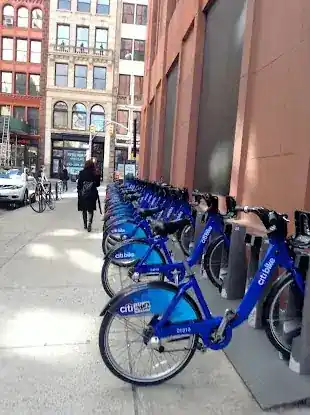 Citi Bike: Washington Pl & Broadway