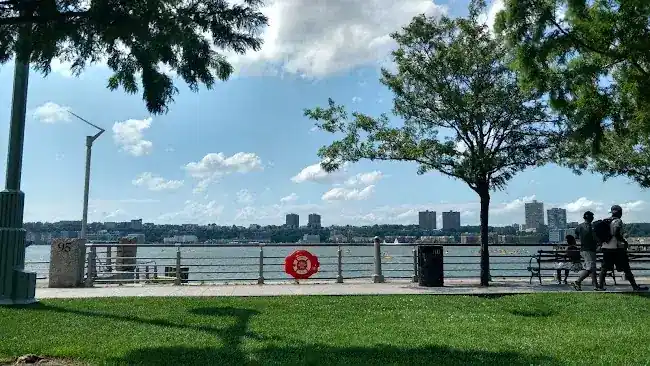 Clinton Cove at Hudson River Park