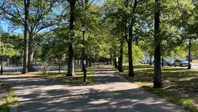 Clove Lakes Park
