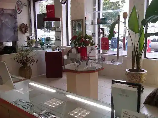 Cohen's Fashion Optical