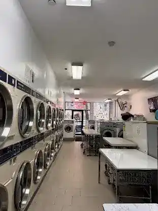 Coin laundry