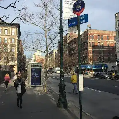 Columbus Av/W 84 St