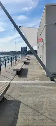 Community Classrooms at Pier 57