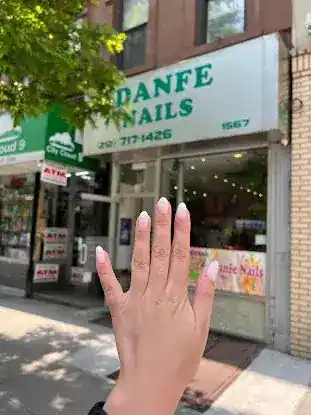 Danfe Nails