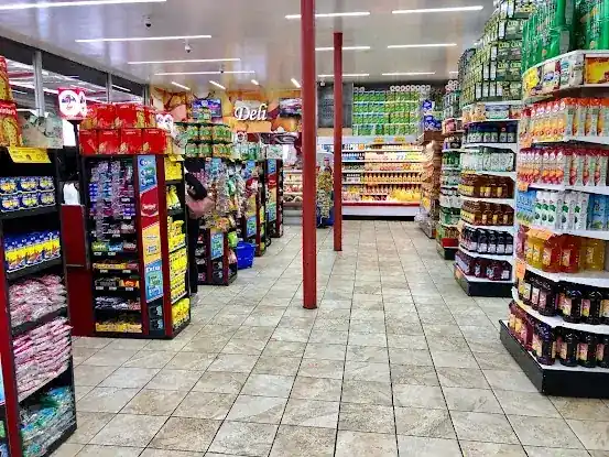 Dan's Supermarket