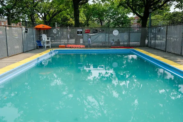 David Fox/PS 251 Outdoor Mini Pool