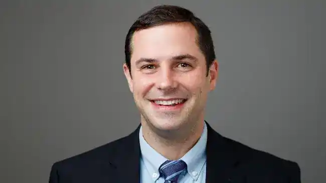 David R. Fernandez, MD