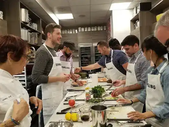 De Gustibus Cooking School