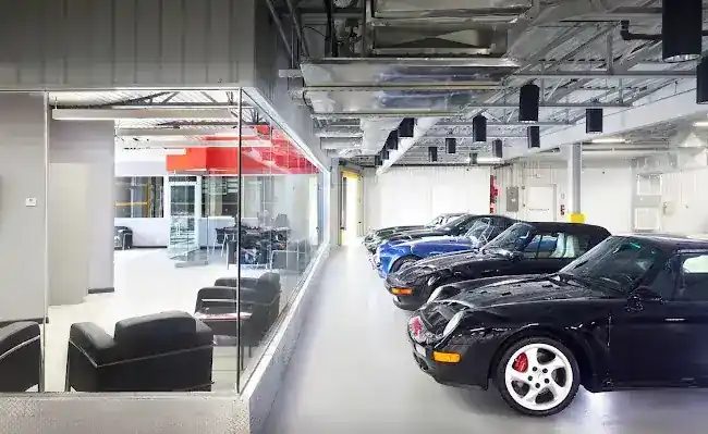 Deluxe Car Storage & Sales