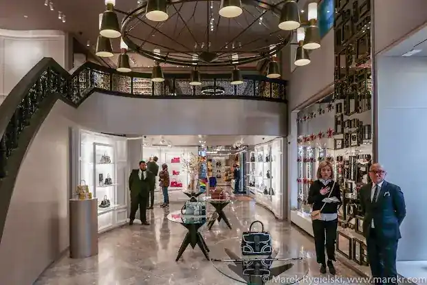 Delvaux New York City Fifth Avenue