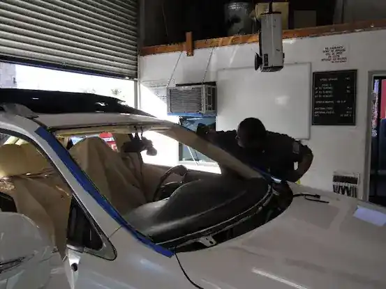 Diffo Auto Glass
