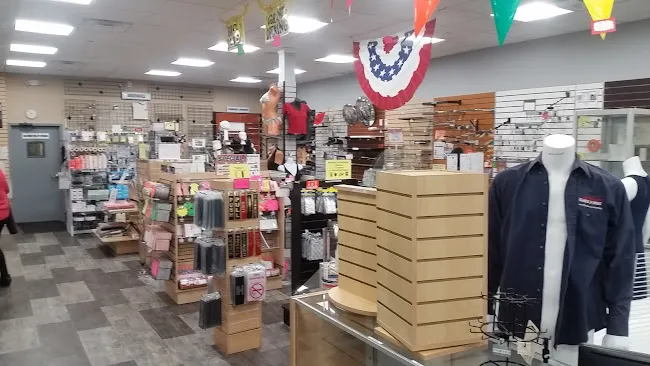 Discount Shelving & Displays