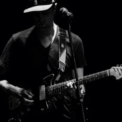 Ditmars Guitar Lessons