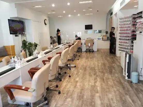 Diva Nail & Spa