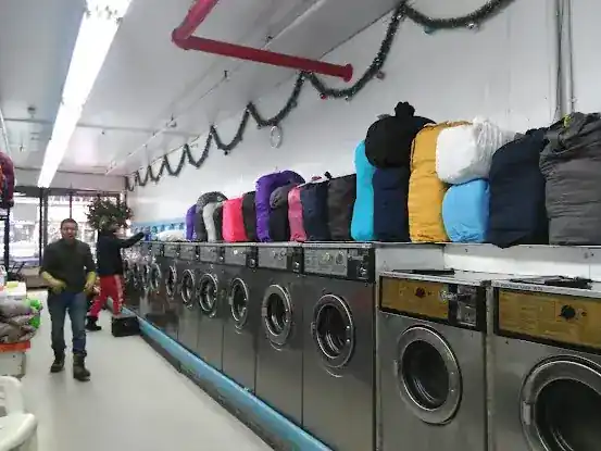 Double Star Laundromat
