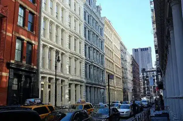 Douglas Elliman Real Estate Office in Midtown in New York, NY